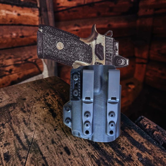 CZ P07 + Olight PL Mini 2 StealthKydex AIGIS holster