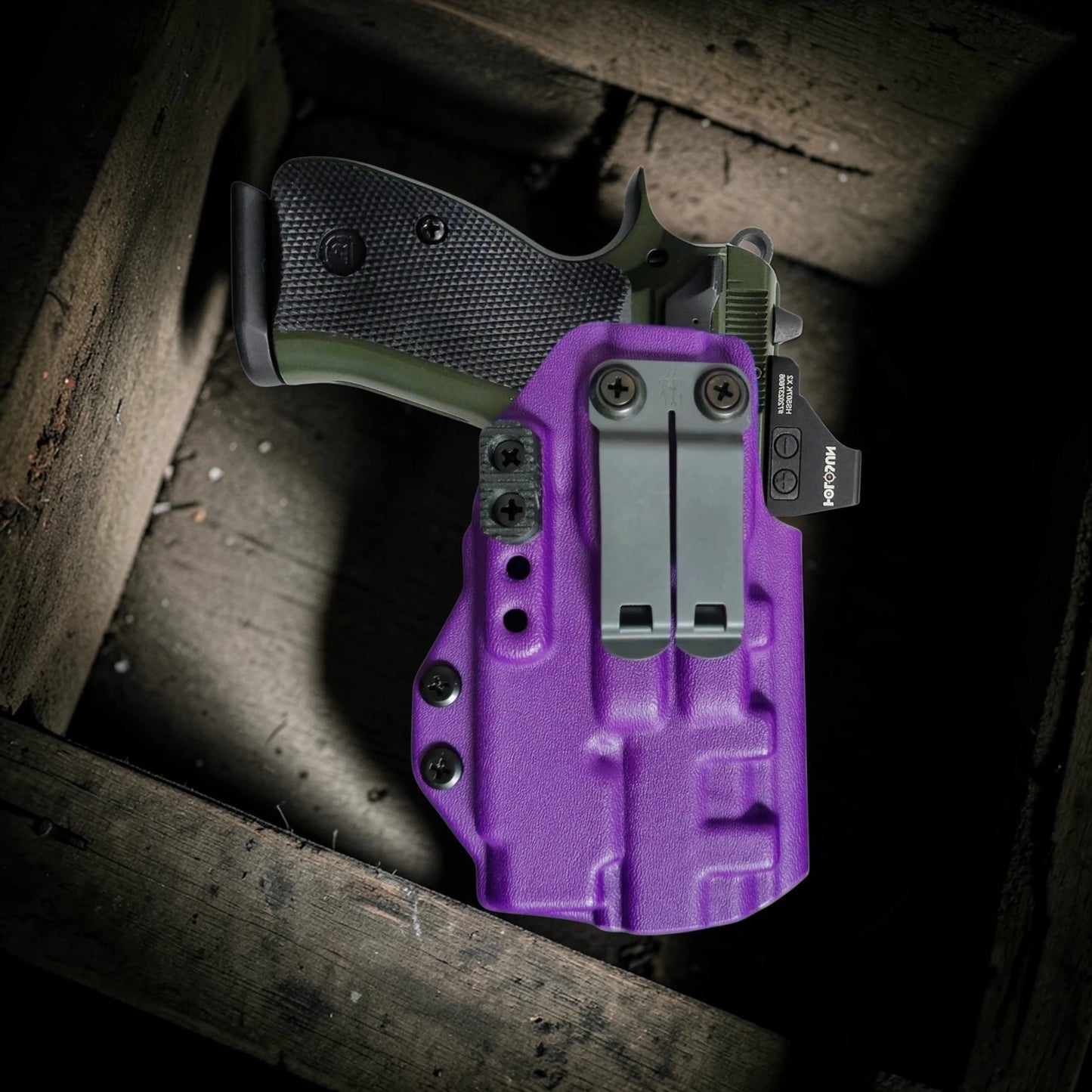 CZ75 P01 OMEGA + Nitecore NPL25GL – StealthKydex Holster Próta AIWB/IWB